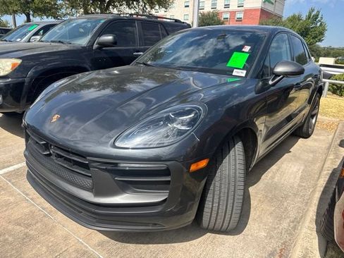 Used 2025 Porsche Macan Turbo AWD/4WD image 6