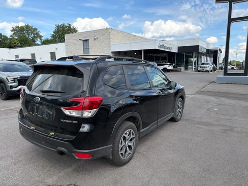 Used 2020 Subaru Forester Premium AWD/4WD image 24