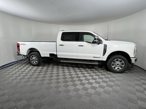 New 2026 Ford F350 Lariat w/ Chrome Package image 5