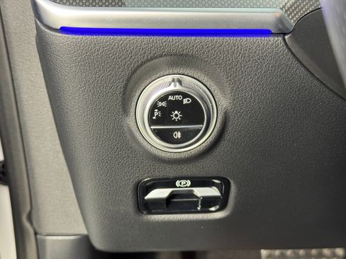 Used 2024 Mercedes-Benz CLE 450 4MATIC Coupe w/ Driver Assistance Package image 19