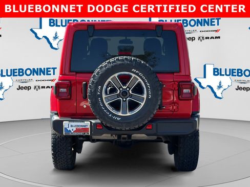 Used 2020 Jeep Wrangler Unlimited Sahara w/ LED Lighting Group AWD/4WD image 6