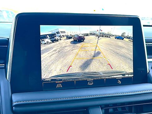 Used 2023 GMC Yukon AT4 w/ Max Trailering Package image 34