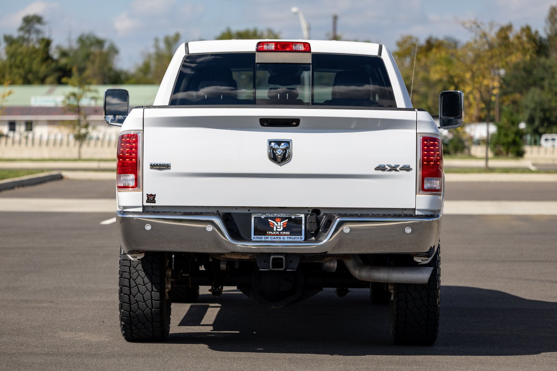 Used 2018 RAM 3500 Laramie w/ Cold Weather Group AWD/4WD image 16