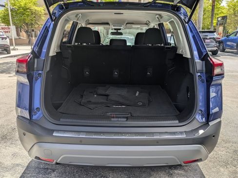 Certified 2023 Nissan Rogue SV image 6