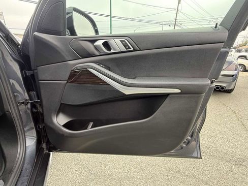 Used 2019 BMW X5 xDrive40i w/ Premium Package 2 image 32