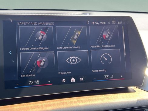 New 2025 BMW X1 xDrive28i w/ Technology Package image 21