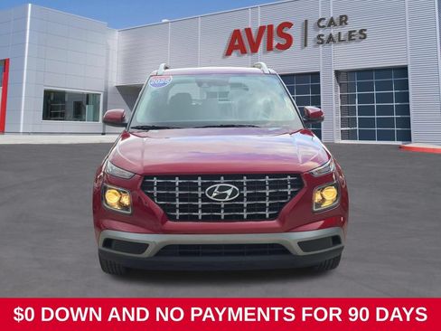 Used 2025 Hyundai Venue SEL FWD image 2