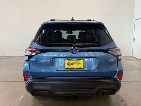 Used 2025 Subaru Forester Touring w/ Popular Package - Touring AWD/4WD image 5
