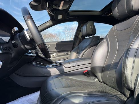 Used 2020 Mercedes-Benz S 560 4MATIC Sedan image 5