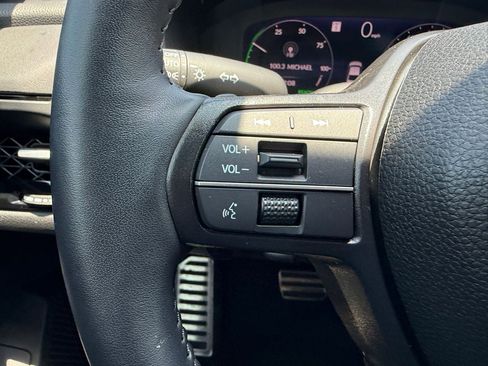 Used 2024 Honda Accord Sport image 12