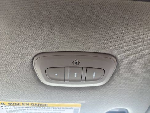 Used 2023 RAM 2500 Laramie AWD/4WD image 32