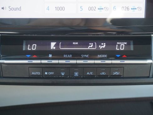 Certified 2021 Toyota Sienna LE FWD image 12