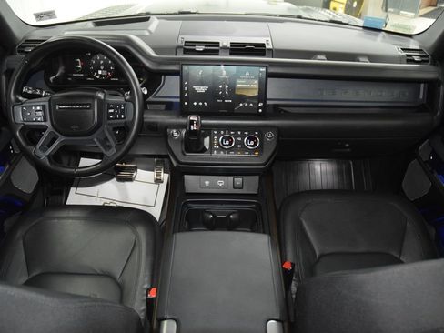 Used 2024 Land Rover Defender 130 X AWD/4WD image 33