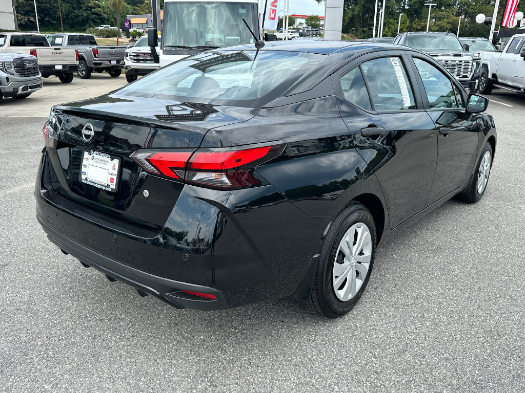 Used 2025 Nissan Versa S w/ Trunk Package FWD image 7