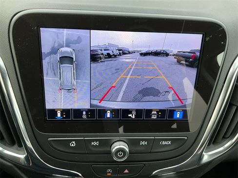 Used 2022 Chevrolet Equinox LT image 20