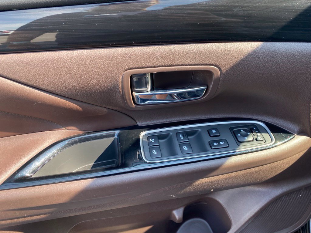 Used 2018 Mitsubishi Outlander GT AWD/4WD image 17
