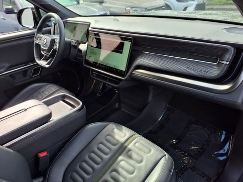 Used 2022 Rivian R1S Launch Edition image 26