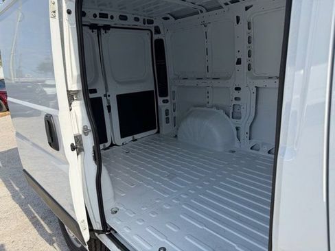 New 2026 RAM ProMaster 1500 w/ Convenience Group FWD image 26
