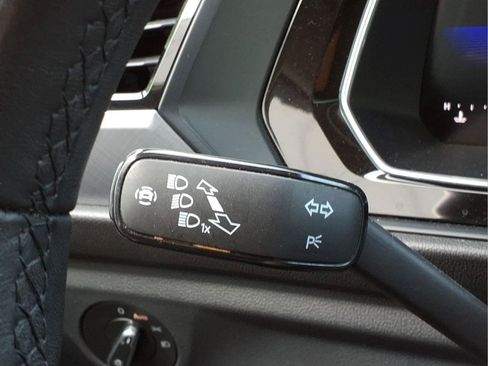Used 2024 Volkswagen Jetta SE FWD image 22