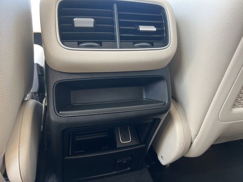 Used 2021 Mercedes-Benz GLE 350 w/ Premium Package image 33