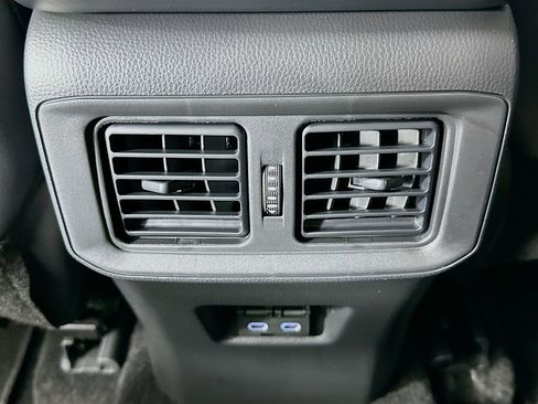 Used 2025 Toyota RAV4 XLE Premium FWD image 26