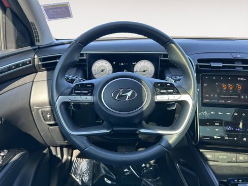 Used 2022 Hyundai Tucson Limited AWD/4WD image 13