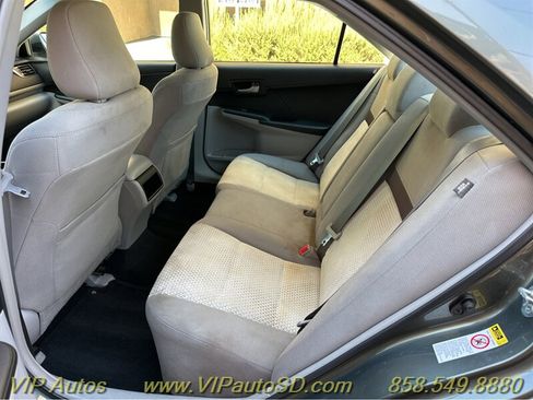 Used 2012 Toyota Camry LE image 10