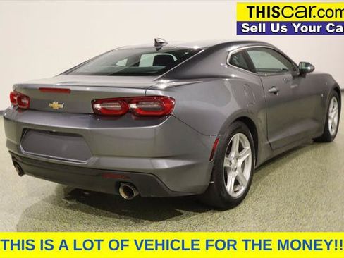 Used 2022 Chevrolet Camaro LT RWD image 8