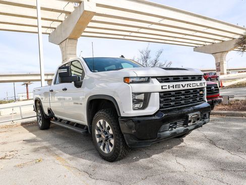 Used 2021 Chevrolet Silverado 2500 Custom w/ Custom Convenience Package image 6