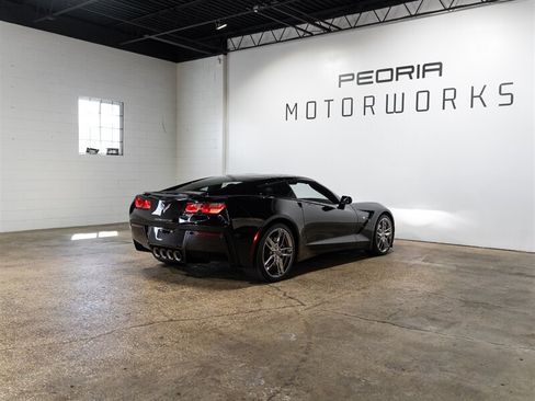 Used 2019 Chevrolet Corvette Stingray Coupe w/ 1LT RWD image 8
