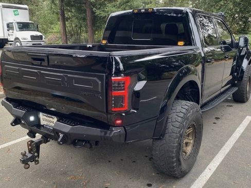 Used 2018 Ford F150 Raptor w/ Equipment Group 802A Luxury AWD/4WD image 2