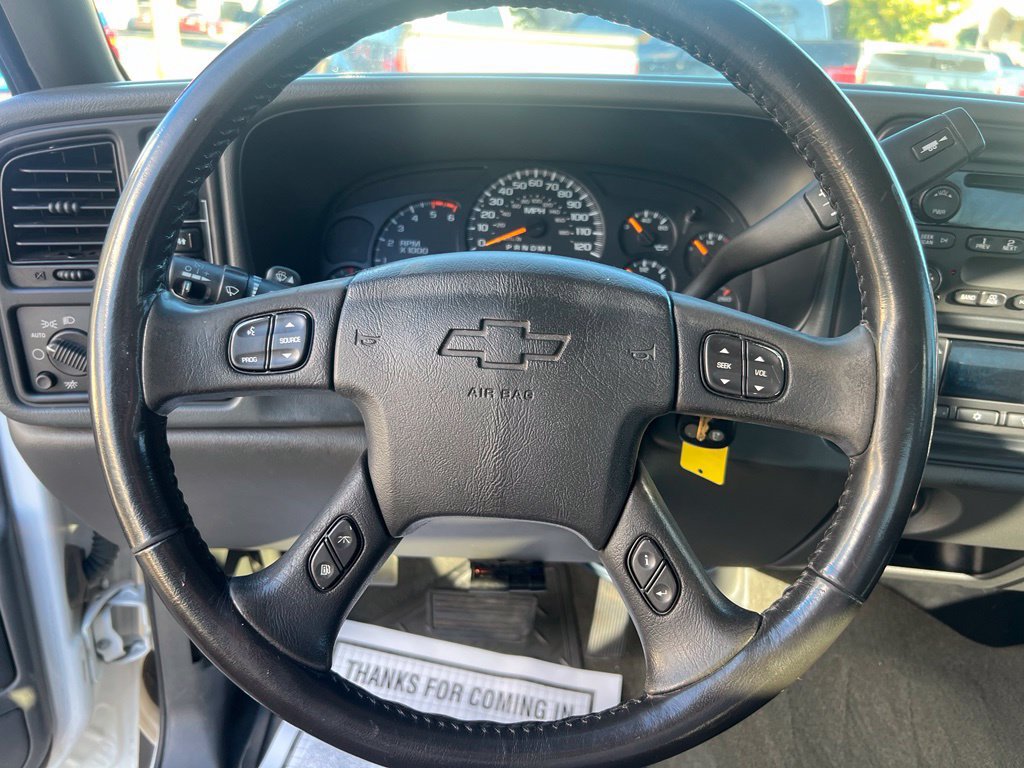 Used 2006 Chevrolet Silverado 2500 LT w/ Onstar Plus Package AWD/4WD image 17