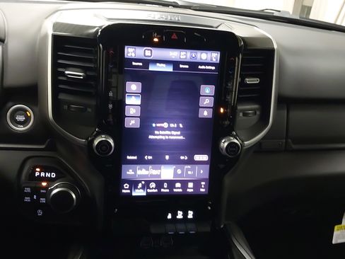 Used 2025 RAM 1500 Big Horn AWD/4WD image 21