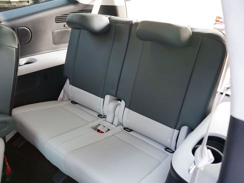 New 2026 Hyundai Ioniq 9 Calligraphy image 22