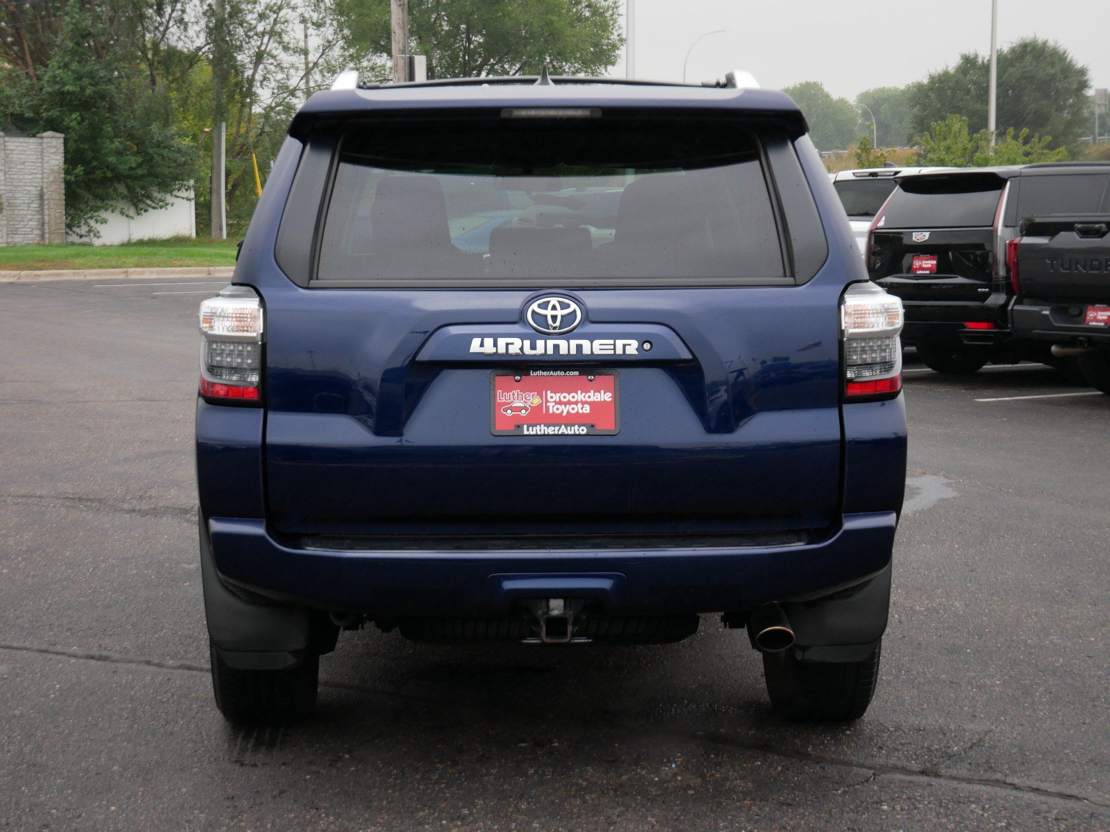 Used 2018 Toyota 4Runner SR5 w/ Convenience Package AWD/4WD image 6