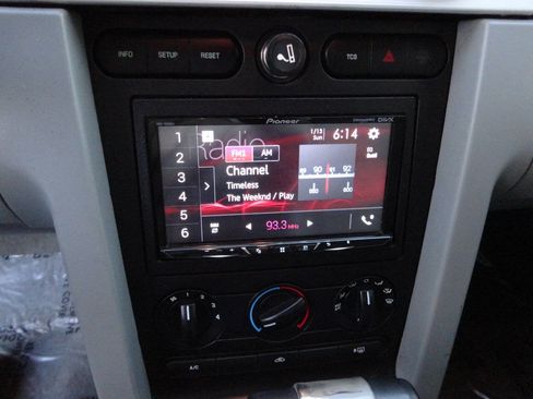 Used 2006 Ford Mustang GT Premium image 15