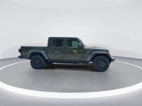 Used 2021 Jeep Gladiator Sport AWD/4WD image 9