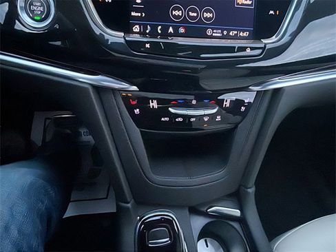 Used 2024 Cadillac XT6 Sport w/ Technology Package image 30