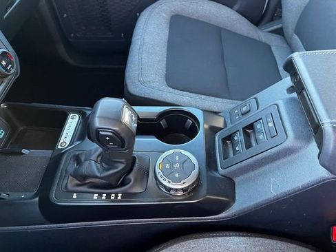 Used 2025 Ford Bronco Big Bend image 27