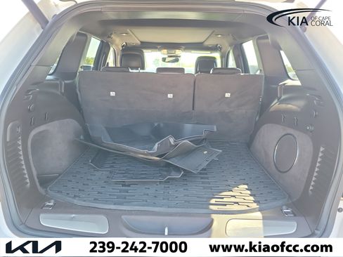 Used 2019 Jeep Grand Cherokee Overland AWD/4WD image 13