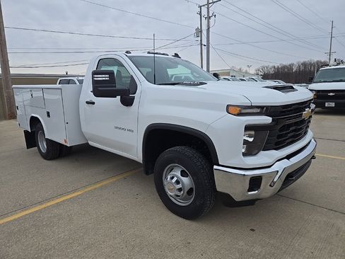 New 2025 Chevrolet Silverado 3500 W/T w/ WT Convenience Package image 4