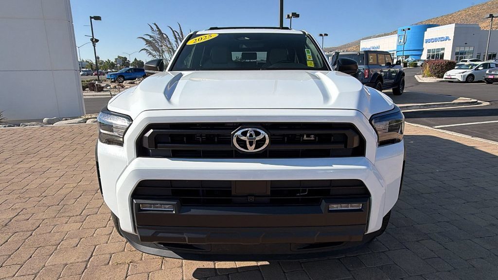 Used 2025 Toyota 4Runner SR5 AWD/4WD image 8