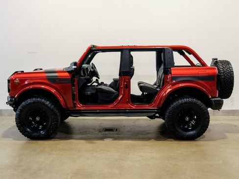 Used 2023 Ford Bronco Badlands AWD/4WD image 13