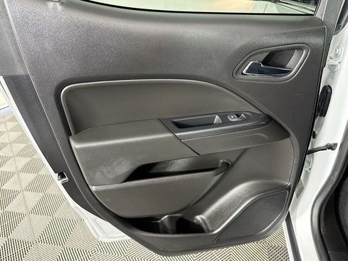 Used 2019 Chevrolet Colorado LT w/ LT Convenience Package RWD image 24
