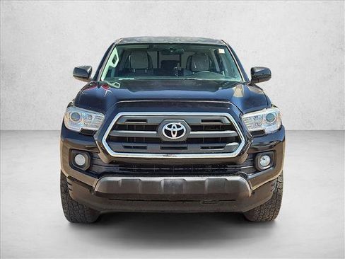 Used 2016 Toyota Tacoma SR5 w/ Towing Package RWD image 2