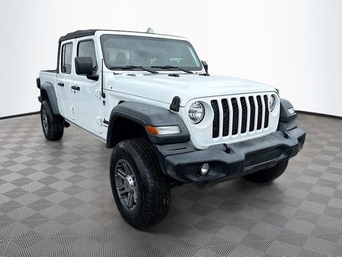 Used 2020 Jeep Gladiator Sport w/ Quick Order Package 24S image 4