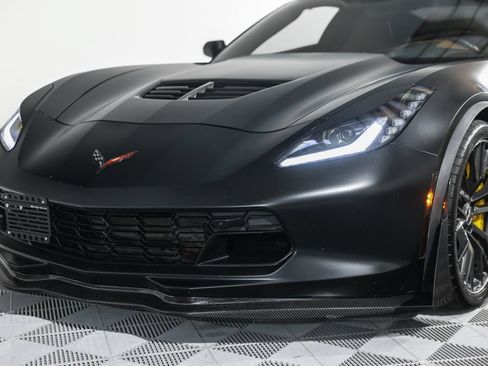 Used 2016 Chevrolet Corvette Z06 w/ 3LZ Preferred Equipment Group RWD image 25