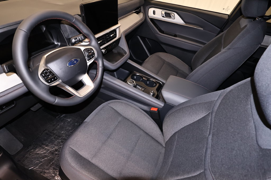 New 2027 Ford Explorer Active AWD/4WD image 25