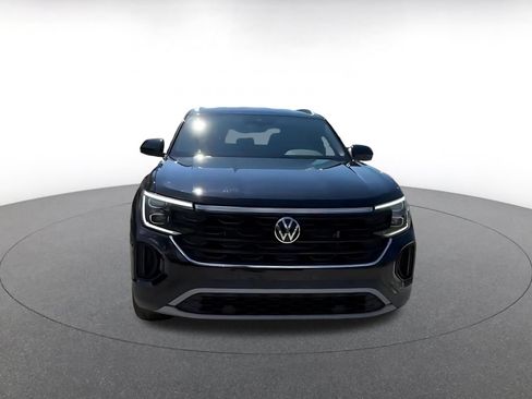 Used 2026 Volkswagen Atlas Cross Sport SE FWD image 4