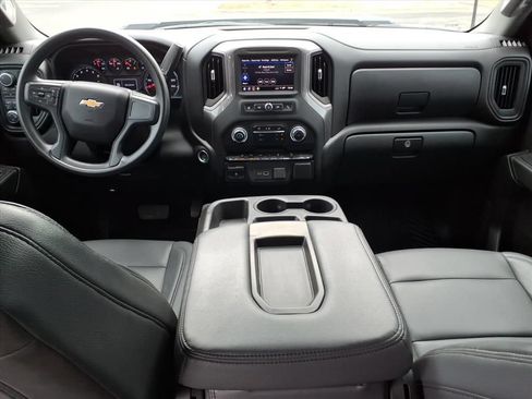 Used 2024 Chevrolet Silverado 2500 Custom w/ Custom Value Package AWD/4WD image 23